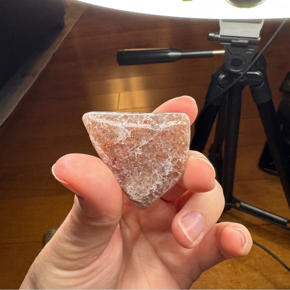 Triangular Natural Stone of Raspberry Quartz - Picture 5 of 5